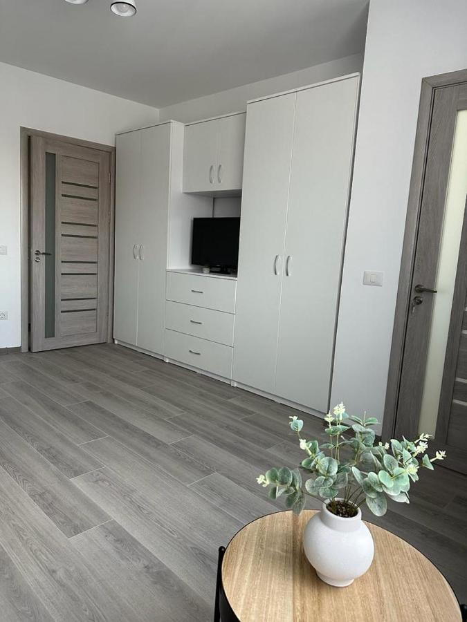 Luxury Studios Blvd. G. Enescu Suceava Exterior foto